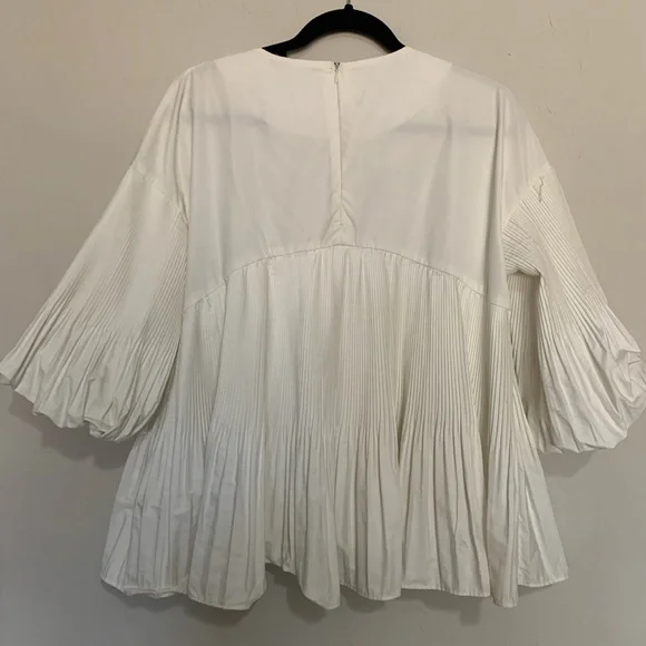 Style Mafia aka Simonett Cecil white pleated top - Picture 2 of 4